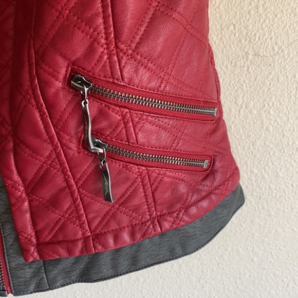 Red vest zippers - Picture 3 of 5